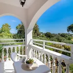 George & Sofia Studios